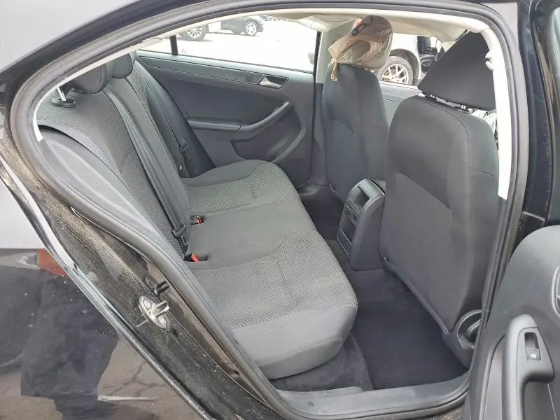 2013 VOLKSWAGEN JETTA BASE  