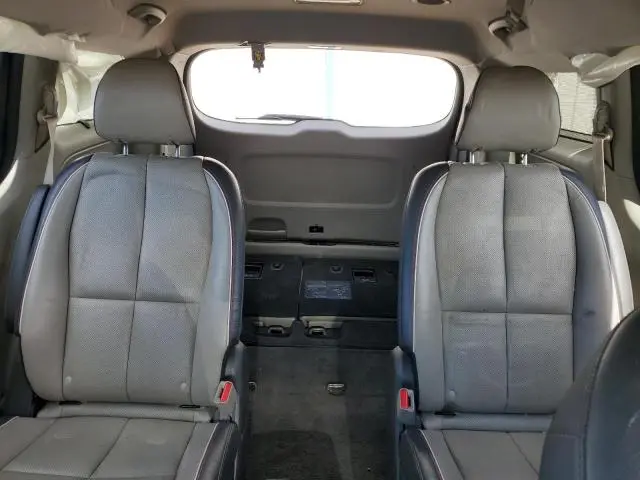 2017 KIA SEDONA LX  