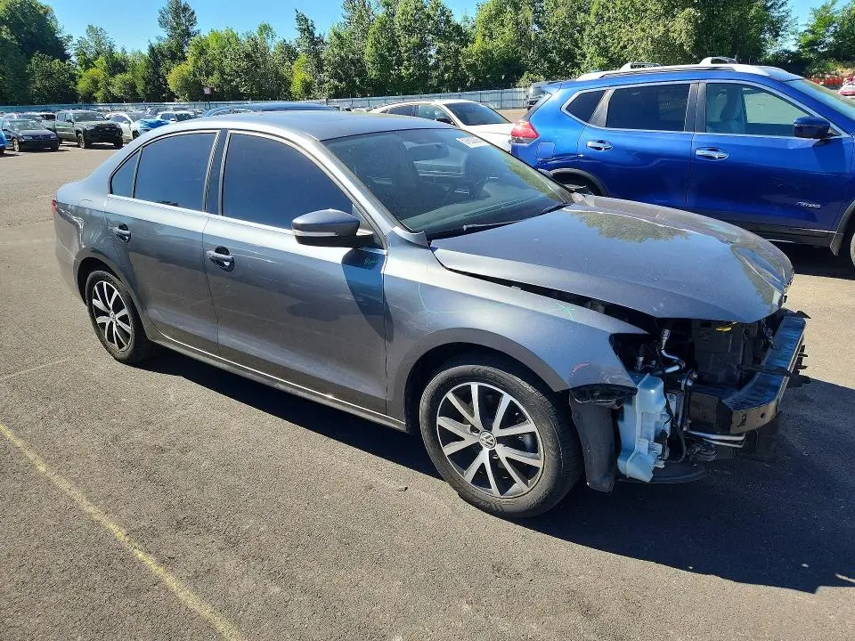2017 VOLKSWAGEN JETTA SE  