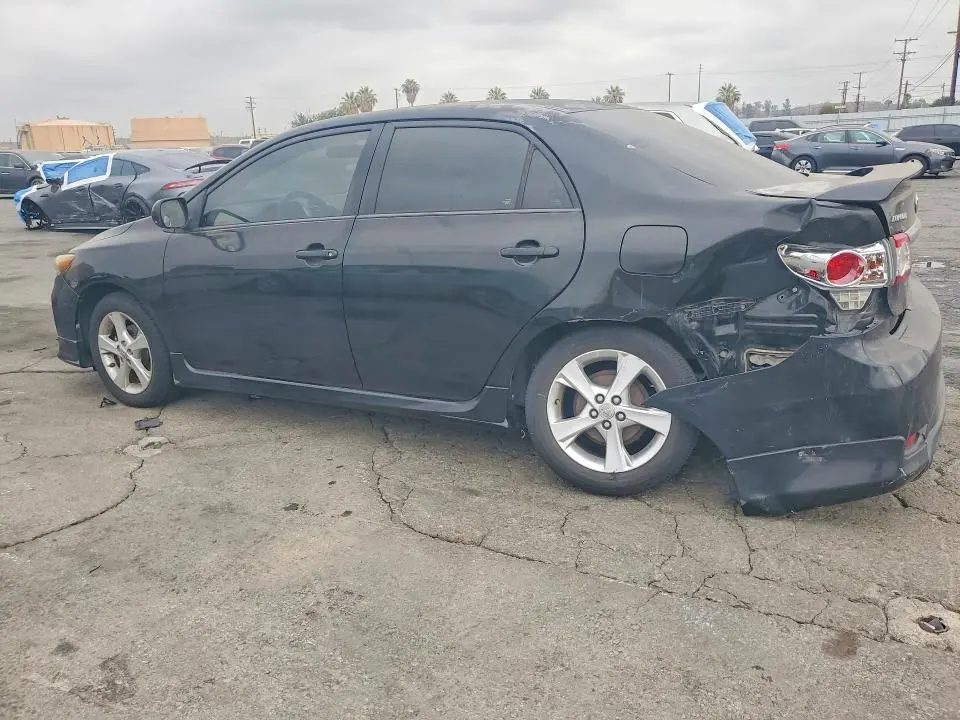 2013 TOYOTA COROLLA S  