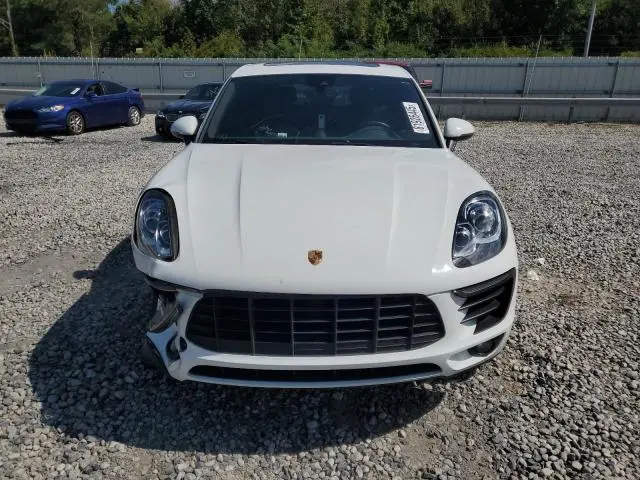 2017 PORSCHE MACAN   