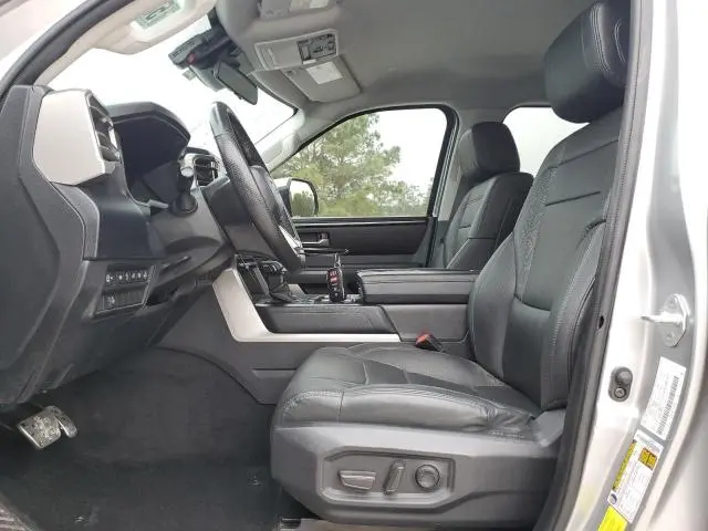2024 TOYOTA TUNDRA CREWMAX SR  