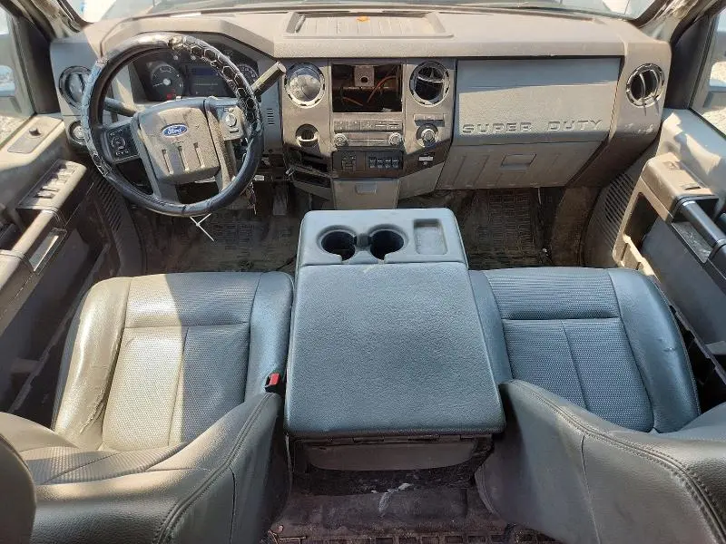2014 FORD F550 XL