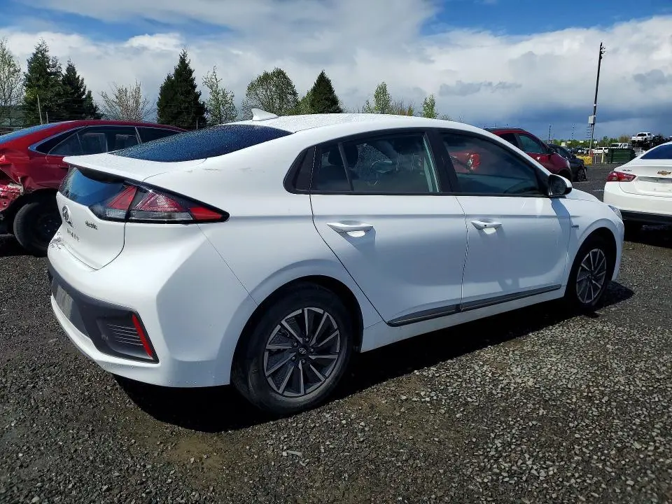 2020 HYUNDAI IONIQ SE  
