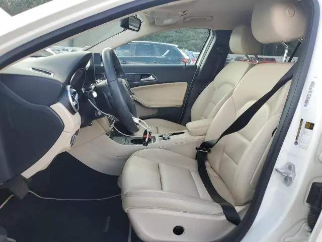 2017 MERCEDES-BENZ GLA 250  