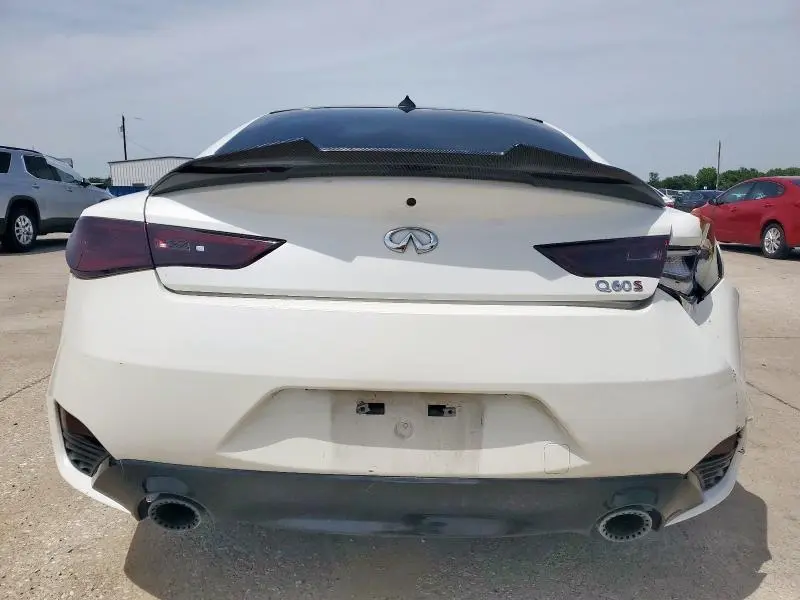 2017 INFINITI Q60 RED SPORT 400  