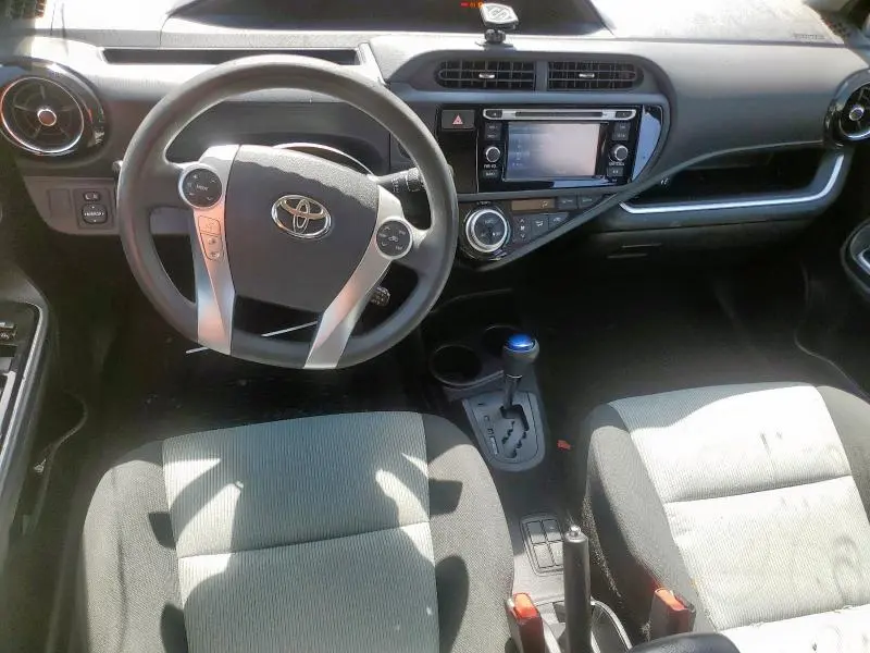 2015 TOYOTA PRIUS C   
