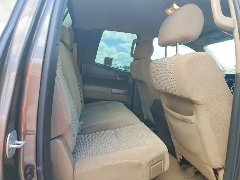 2010 TOYOTA TUNDRA DOUBLE CAB SR5  