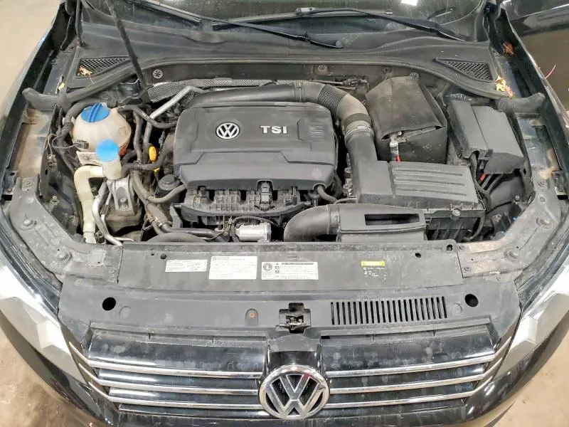 2015 VOLKSWAGEN PASSAT S  