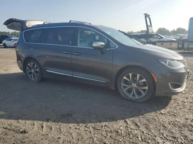 2017 CHRYSLER PACIFICA LIMITED  