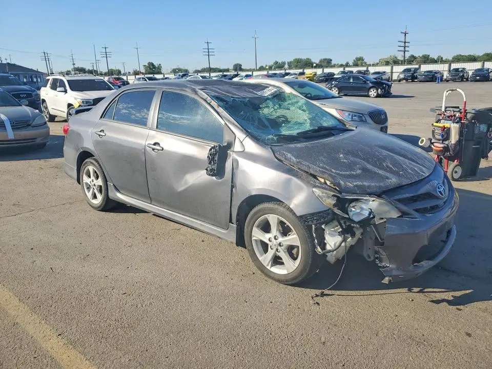 2013 TOYOTA COROLLA S  