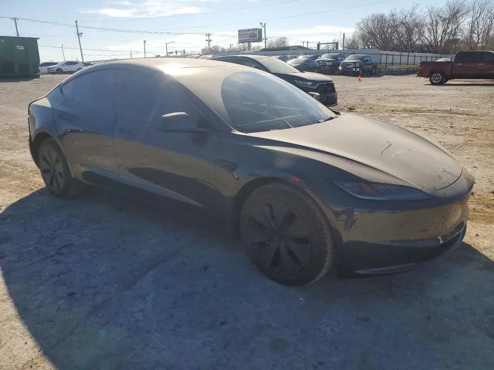 2025 TESLA MODEL 3   