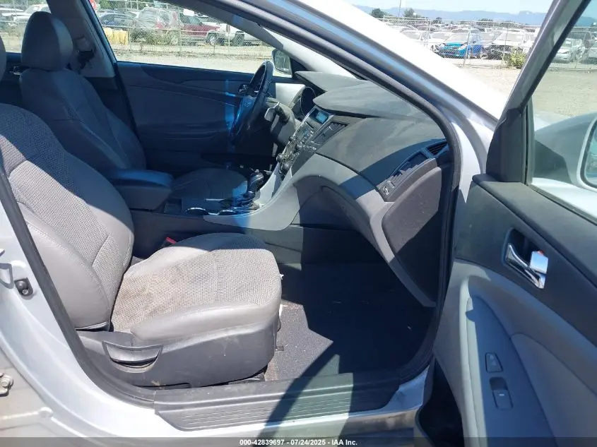 2011 HYUNDAI SONATA SE 2.0T