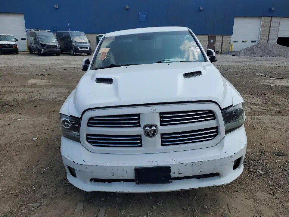 2015 RAM 1500 SPORT  