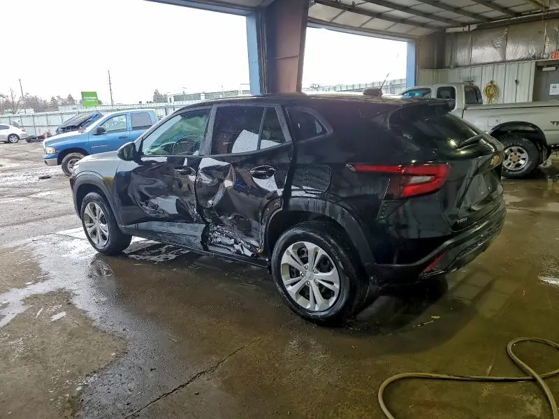 2025 CHEVROLET TRAX LS  