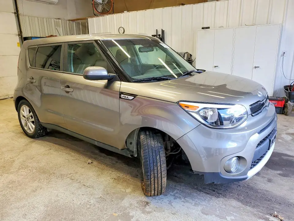 2019 KIA SOUL +  