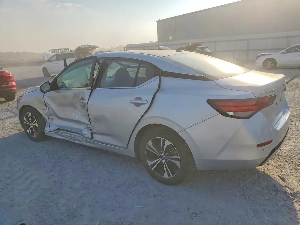 2022 NISSAN SENTRA SV  