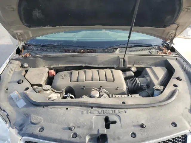 2011 CHEVROLET TRAVERSE LT  