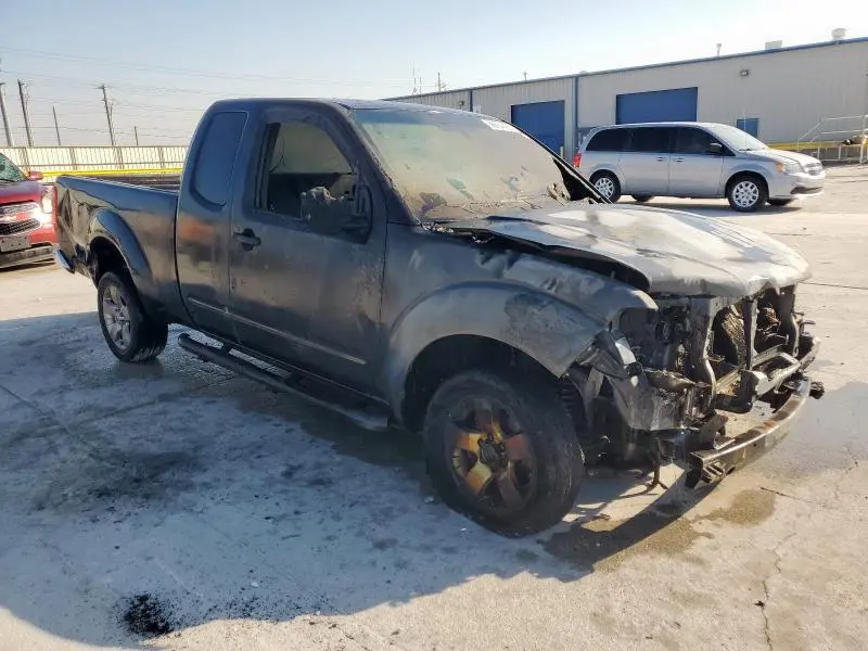 2011 NISSAN FRONTIER S  