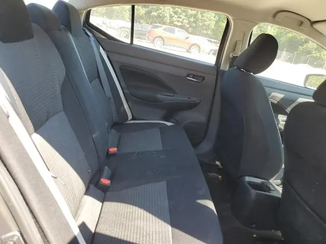 2022 NISSAN VERSA SV  