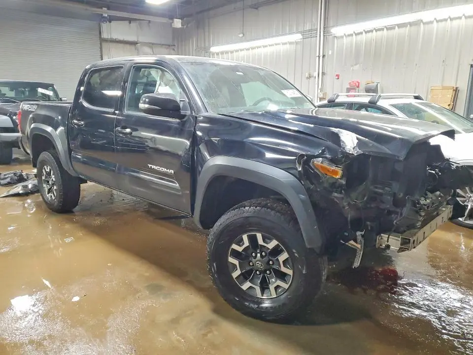 2017 TOYOTA TACOMA SR V6  