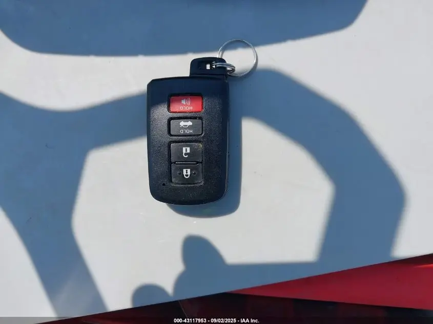 2012 TOYOTA CAMRY SE