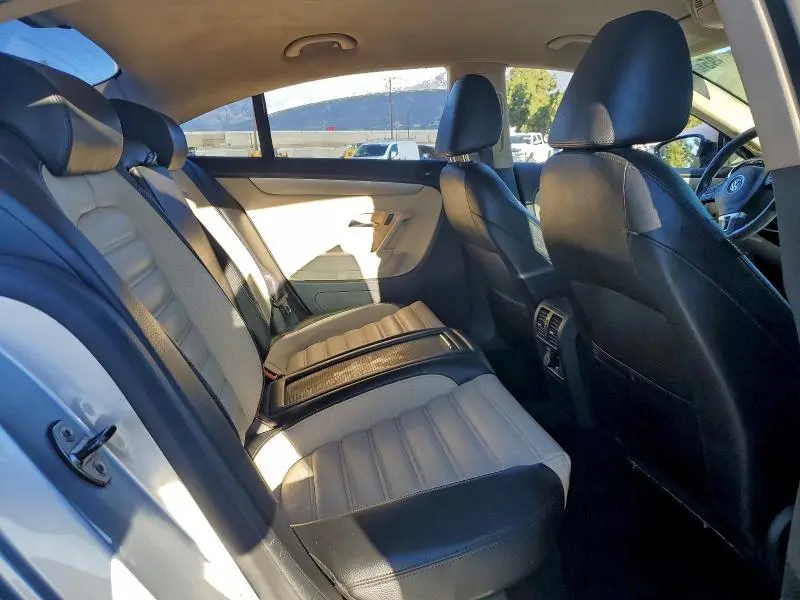 2010 VOLKSWAGEN CC SPORT  