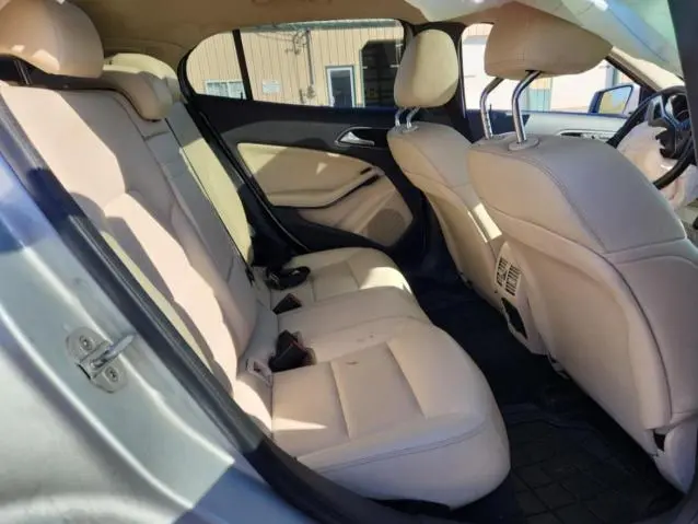 2015 MERCEDES-BENZ GLA 250  