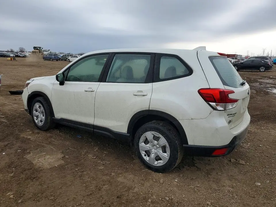 2021 SUBARU FORESTER   