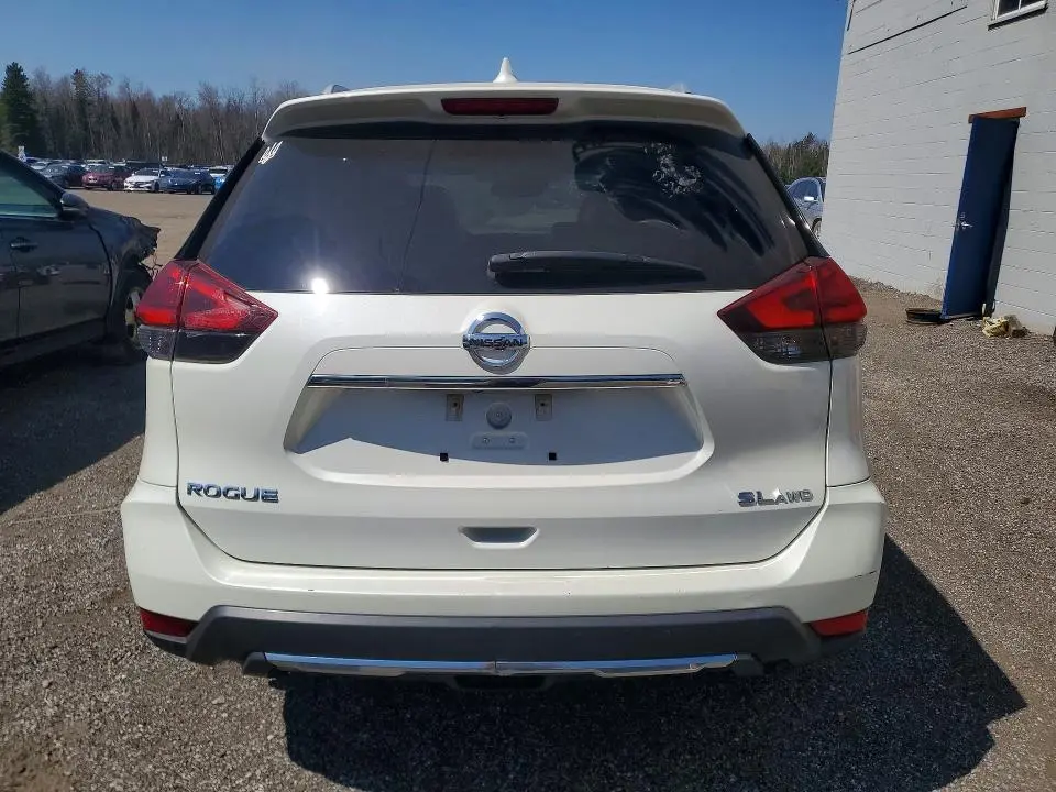 2017 NISSAN ROGUE SV  