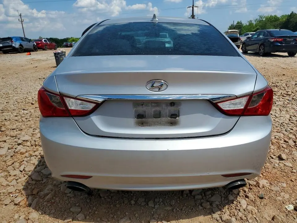 2011 HYUNDAI SONATA SE  
