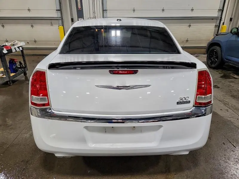 2011 CHRYSLER 300 LIMITED  