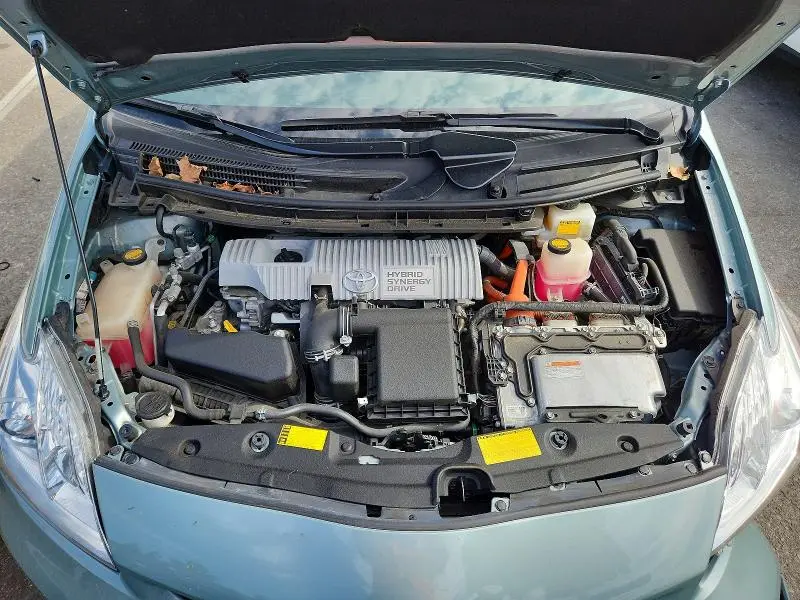 2012 TOYOTA PRIUS THREE  