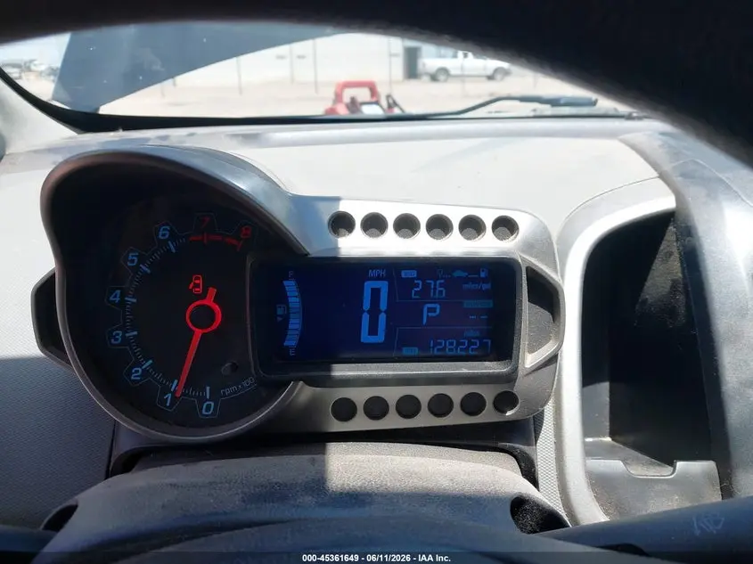 2016 CHEVROLET SONIC LT AUTO