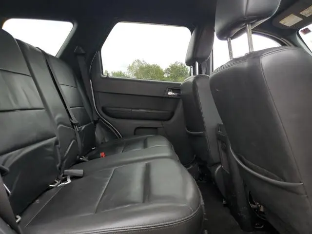 2010 FORD ESCAPE LIMITED  