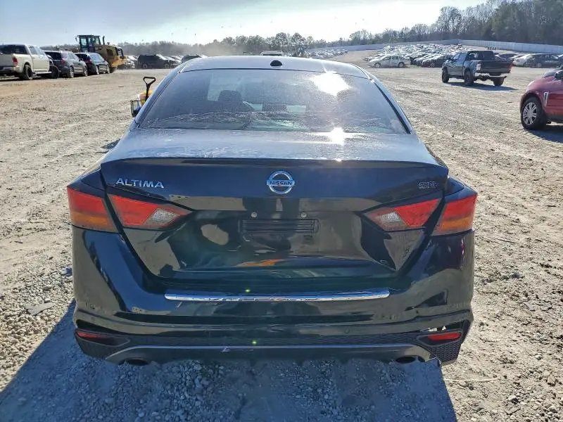 2022 NISSAN ALTIMA SR  