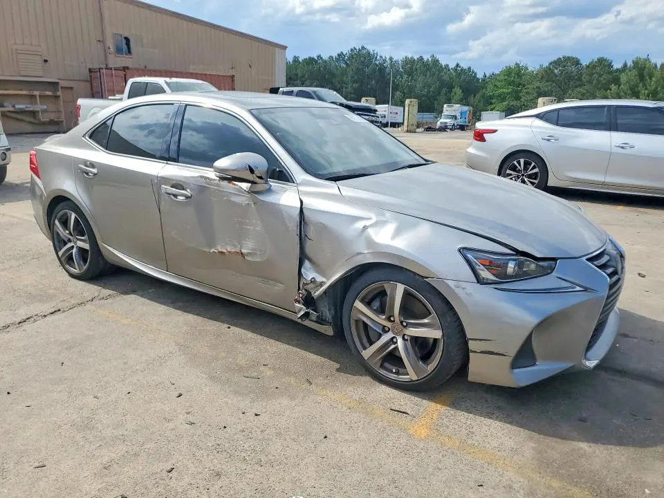 2019 LEXUS IS 300  