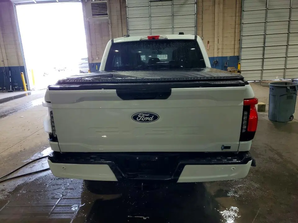 2024 FORD F150 LIGHTNING XLT  