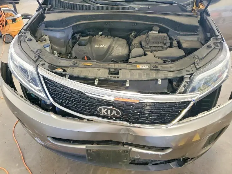 2014 KIA SORENTO LX  