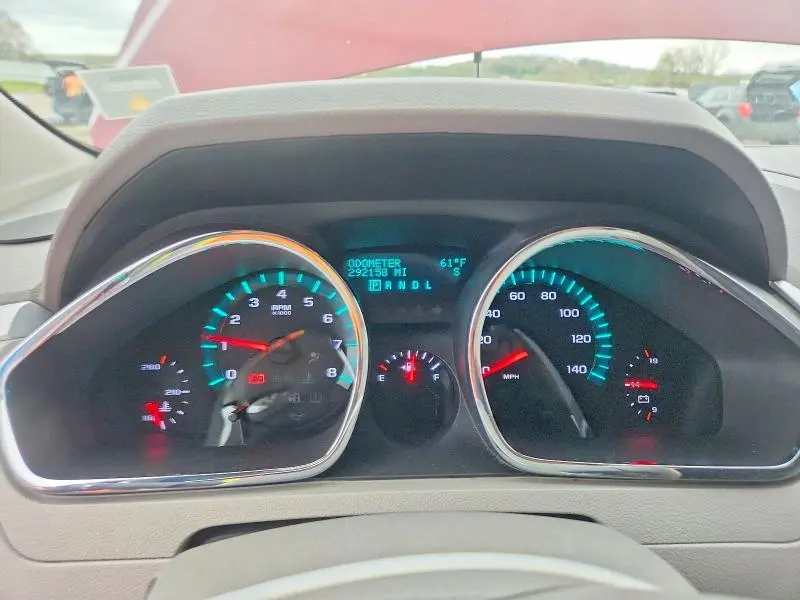 2010 CHEVROLET TRAVERSE LT  