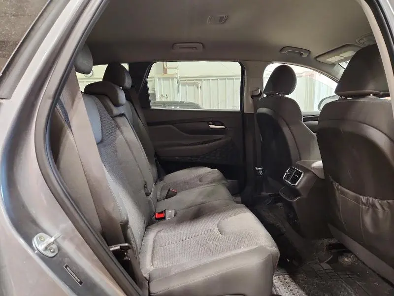 2019 HYUNDAI SANTA FE SE 2.4L  