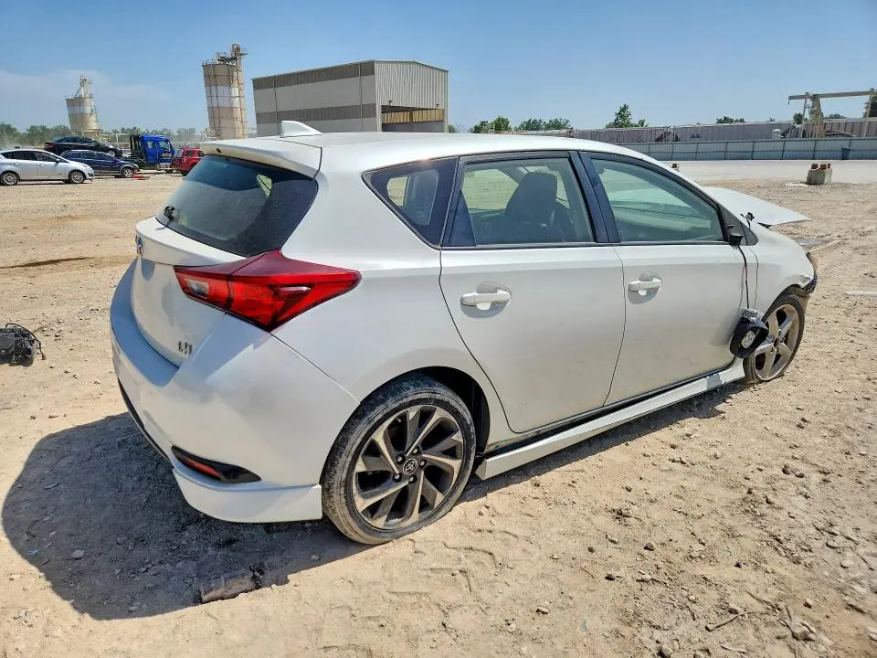 2017 TOYOTA COROLLA IM BASE  