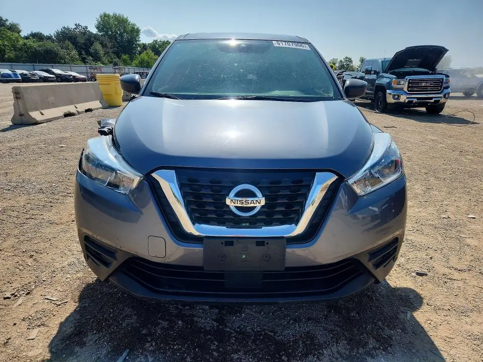 2020 NISSAN KICKS S  