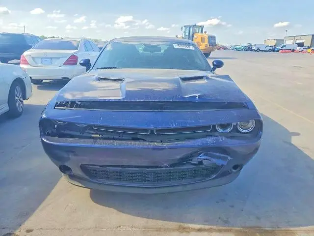 2016 DODGE CHALLENGER SXT  