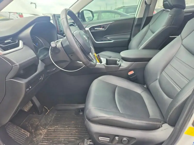 2022 TOYOTA RAV4 XLE PREMIUM  