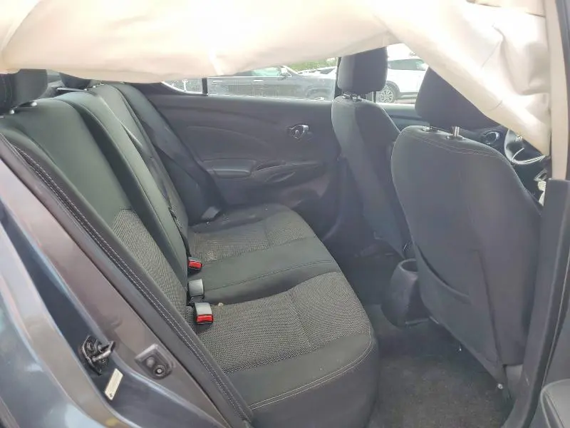 2019 NISSAN VERSA SV  