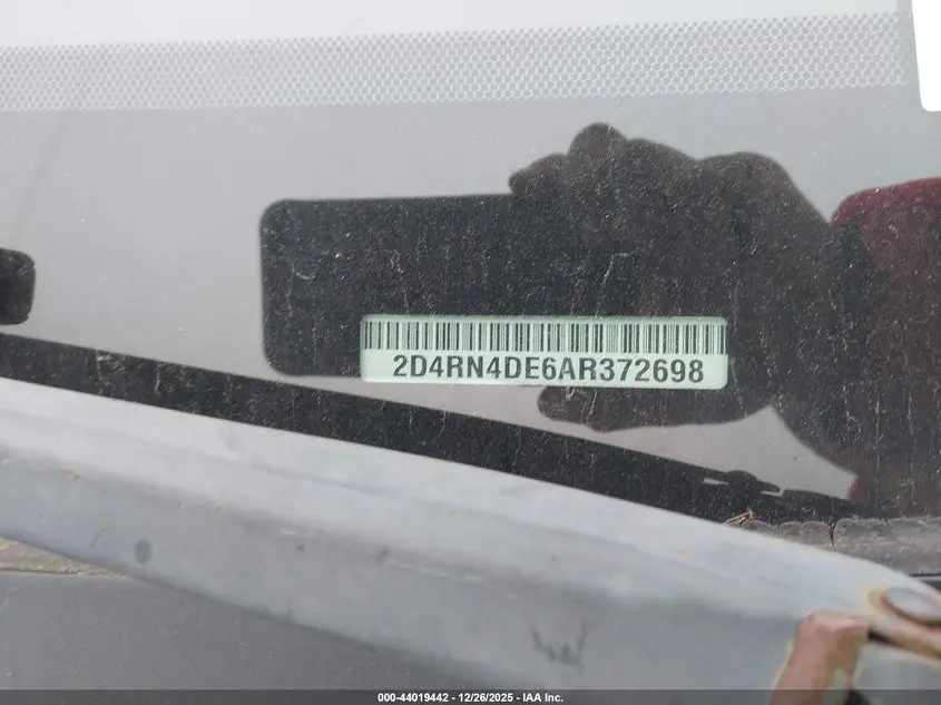 2010 DODGE GRAND CARAVAN SE