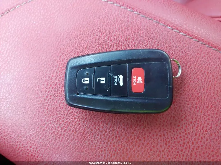 2019 TOYOTA CAMRY XSE