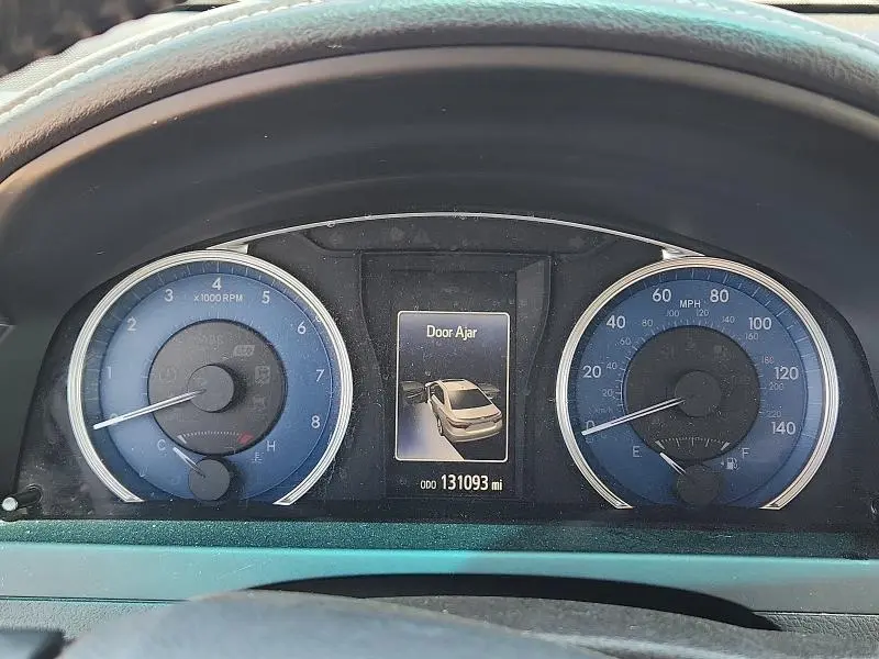 2016 TOYOTA CAMRY XLE  