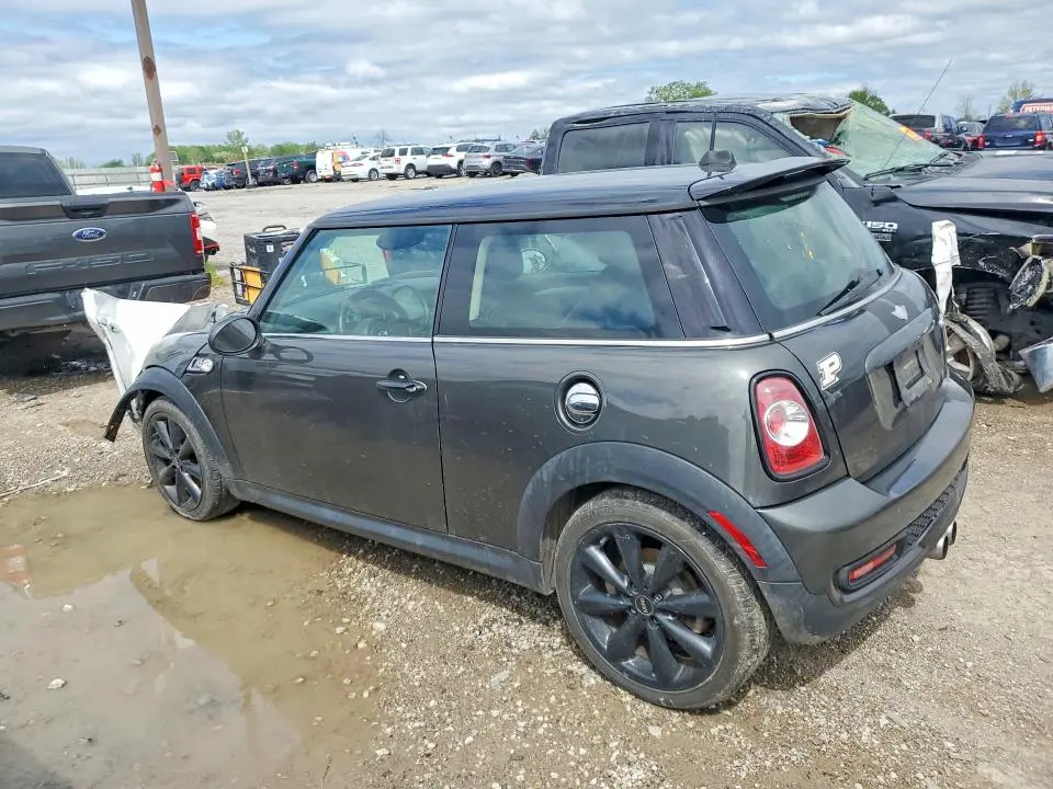 2011 MINI COOPER S  